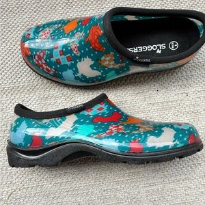 Sloggers Women's Vibrant Multicolor Clogs